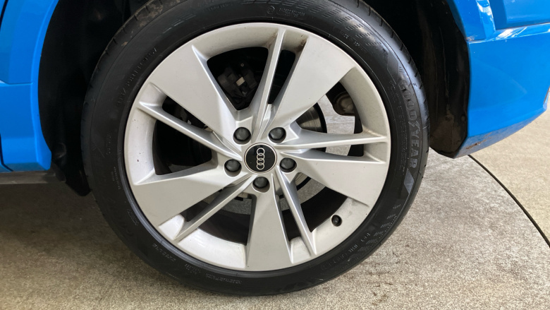 Audi Q2 35 TFSI S Line 5dr S Tronic Petrol Estate